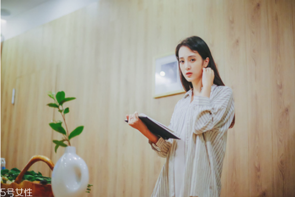 防曬產(chǎn)品怎么選擇 教你快速選擇適合自己的防曬霜 防曬產(chǎn)品怎么選擇 教你快速選擇適合自己的防曬霜