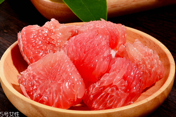 柚子為什么會(huì)裂口 3個(gè)原因?qū)е? alt=