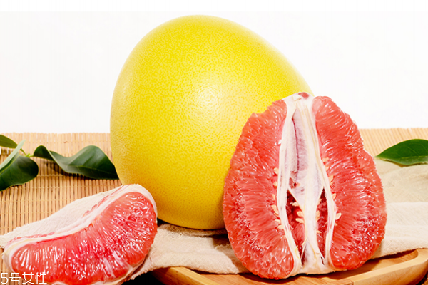 柚子為什么會(huì)裂口 3個(gè)原因?qū)е? alt=