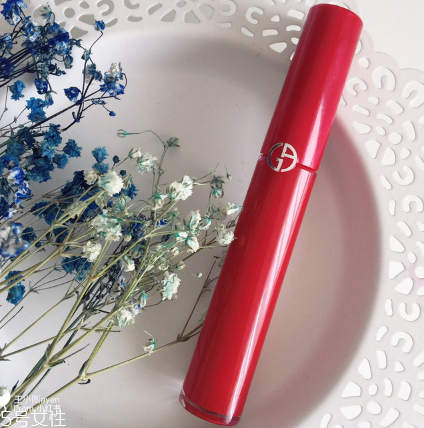 阿瑪尼紅管400適合黃皮嗎 最顯白的正紅色 阿瑪尼紅管400適合黃皮嗎 最顯白的正紅色