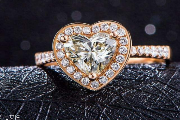 心形鉆戒的寓意 最浪漫的切割造型 心形鉆戒的寓意 最浪漫的切割造型