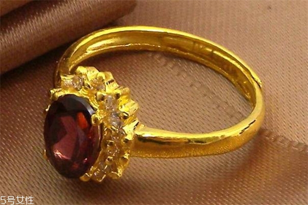 結(jié)婚五金什么時(shí)候給 訂婚時(shí)期為佳 結(jié)婚五金什么時(shí)候給 訂婚時(shí)期為佳