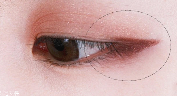 眼影怎么壓盤 讓你的眼影煥然一新 眼影怎么壓盤 讓你的眼影煥然一新