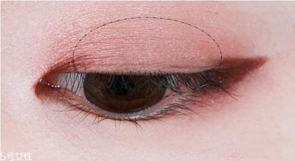 眼影怎么壓盤 讓你的眼影煥然一新 眼影怎么壓盤 讓你的眼影煥然一新