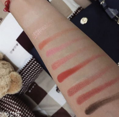 適合學(xué)生黨的眼影有哪些 學(xué)生黨眼影推薦 適合學(xué)生黨的眼影有哪些 學(xué)生黨眼影推薦