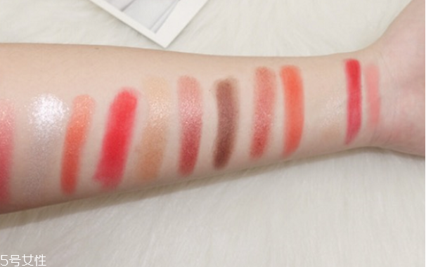 適合學(xué)生黨的眼影有哪些 學(xué)生黨眼影推薦 適合學(xué)生黨的眼影有哪些 學(xué)生黨眼影推薦