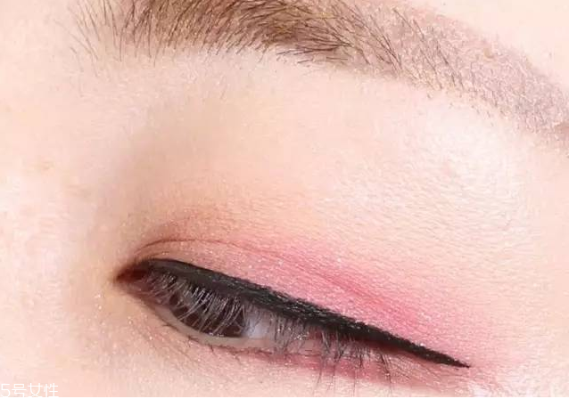 適合學(xué)生黨的眼影有哪些 學(xué)生黨眼影推薦 適合學(xué)生黨的眼影有哪些 學(xué)生黨眼影推薦