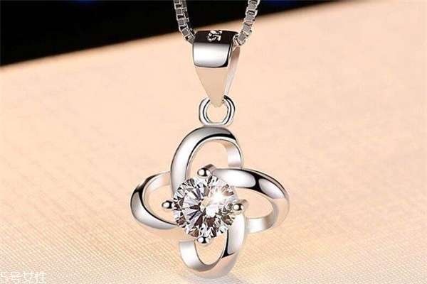 銀項(xiàng)鏈斷了能不能接好 大部分可以維修 銀項(xiàng)鏈斷了能不能接好 大部分可以維修