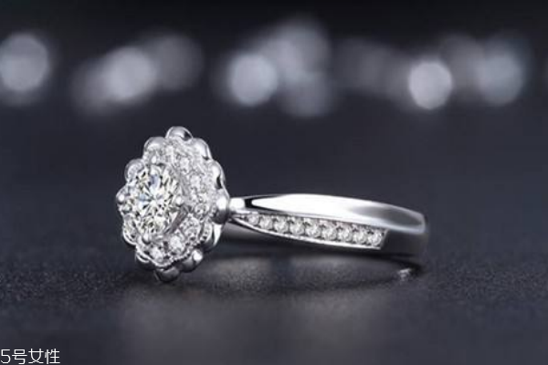 定制鉆戒要多長時間 看款式難易度 定制鉆戒要多長時間 看款式難易度