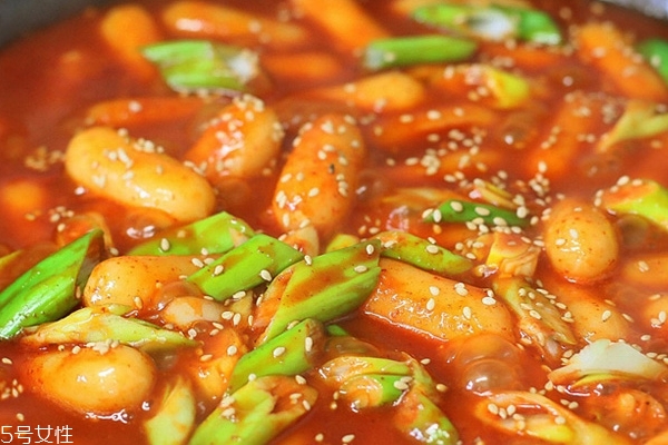 年糕為什么會(huì)發(fā)黃 四個(gè)原因 年糕為什么會(huì)發(fā)黃 四個(gè)原因