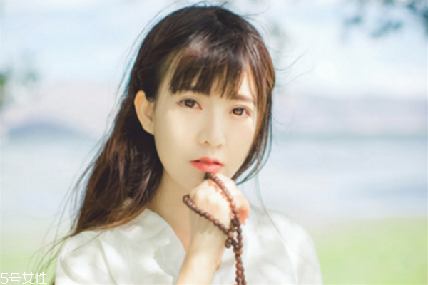 化妝品過敏臉為什么腫 化妝品過敏臉部癥狀 化妝品過敏臉為什么腫 化妝品過敏臉部癥狀