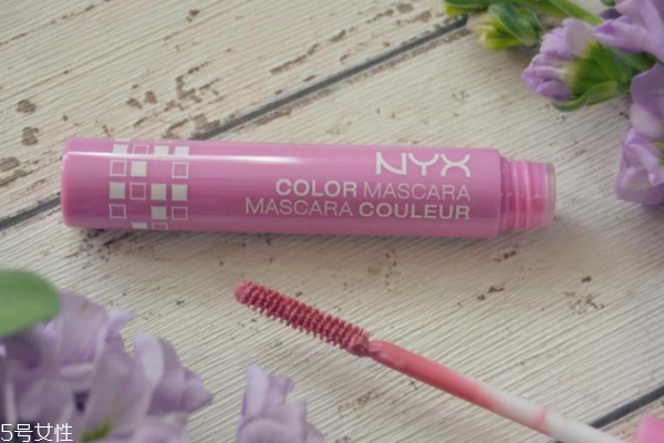 粉色睫毛膏適合什么膚色 刷后很有仙女風(fēng) 粉色睫毛膏適合什么膚色 刷后很有仙女風(fēng)