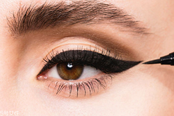 眼線筆是否持久怎么看 防水是必備素質 眼線筆是否持久怎么看 防水是必備素質