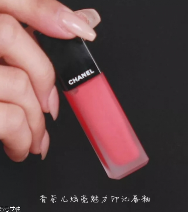 星空妝怎么化 星空妝容教程 星空妝怎么化 星空妝容教程