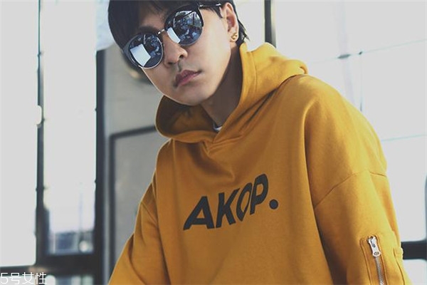 akop在潮牌中什么地位 眾多明星的街拍首選 akop在潮牌中什么地位 眾多明星的街拍首選