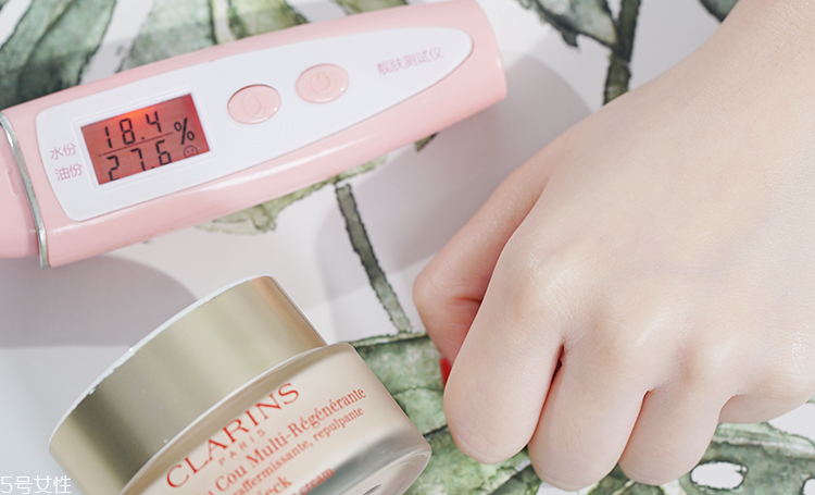 嬌韻詩(shī)頸霜有用嗎 強(qiáng)勢(shì)diss頸紋 嬌韻詩(shī)頸霜有用嗎 強(qiáng)勢(shì)diss頸紋