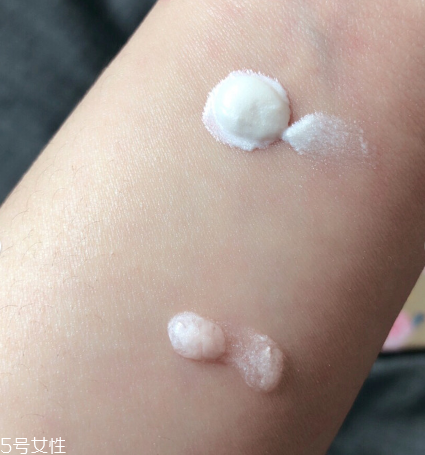 哪款?yuàn)y前乳提亮效果好 讓底妝無(wú)可挑剔 哪款?yuàn)y前乳提亮效果好 讓底妝無(wú)可挑剔