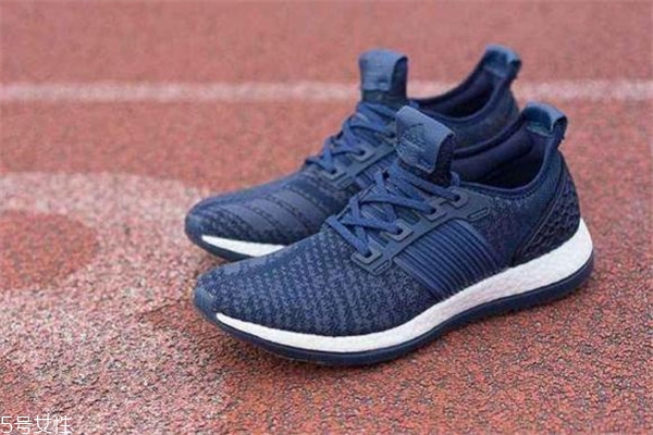 阿迪達(dá)斯boost底怎么清洗 輕松應(yīng)對(duì)發(fā)黃問(wèn)題 阿迪達(dá)斯boost底怎么清洗 輕松應(yīng)對(duì)發(fā)黃問(wèn)題