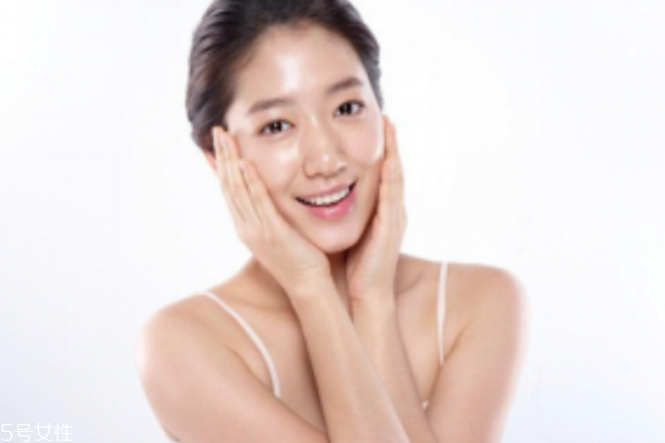 秋冬用什么洗面奶好 溶劑型洗面奶了解一下 秋冬用什么洗面奶好 溶劑型洗面奶了解一下