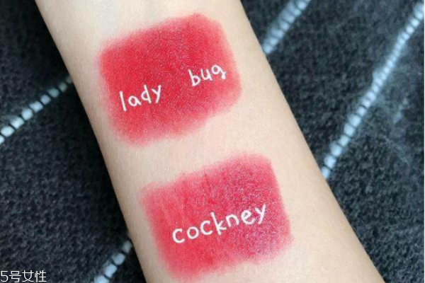 mac cockney和ladybug哪個好 mac cockney試色 mac cockney和ladybug哪個好 mac cockney試色