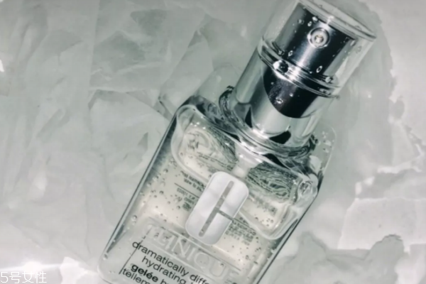 倩碧透明黃油會(huì)過(guò)敏嗎 超級(jí)適合敏感肌 倩碧透明黃油會(huì)過(guò)敏嗎 超級(jí)適合敏感肌