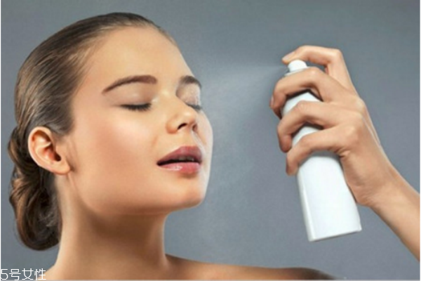 秋冬換季，你要注意的肌膚問題