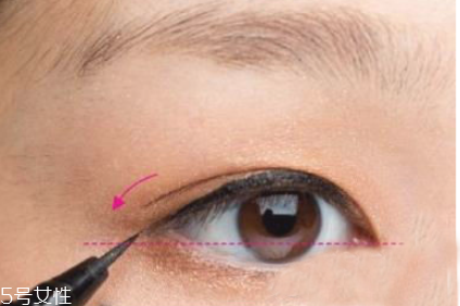 內(nèi)雙怎么化眼妝好看 超hot內(nèi)雙變無(wú)辜大眼妝 內(nèi)雙怎么化眼妝好看 超hot內(nèi)雙變無(wú)辜大眼妝