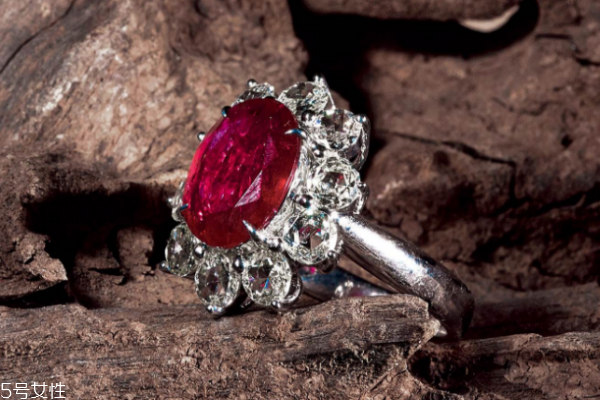 鴿血紅寶石產(chǎn)地 這些產(chǎn)地最好 鴿血紅寶石產(chǎn)地 這些產(chǎn)地最好
