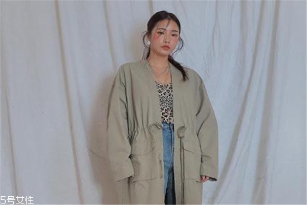 25歲女生怎么穿成熟 這三件單品不能少 25歲女生怎么穿成熟 這三件單品不能少