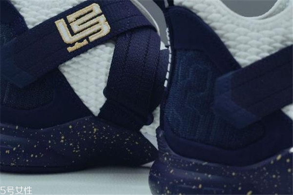 耐克士兵12魔術(shù)貼貼不牢怎么辦 解決辦法很簡單 耐克士兵12魔術(shù)貼貼不牢怎么辦 解決辦法很簡單