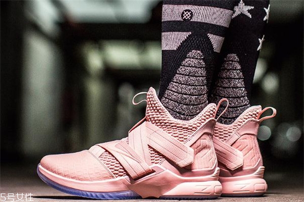 耐克士兵12適合后衛(wèi)嗎 這些位置都能穿 耐克士兵12適合后衛(wèi)嗎 這些位置都能穿