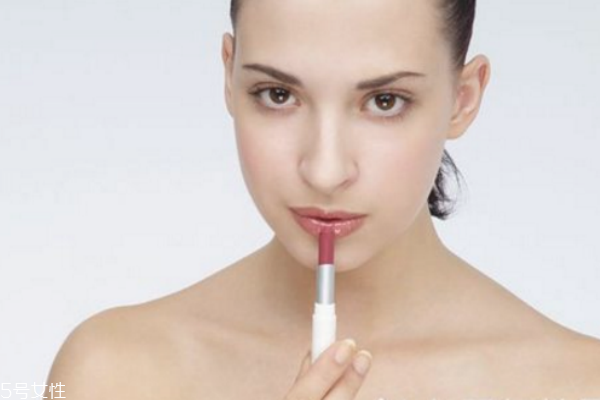 遮瑕膏可以代替bb霜嗎 遮出無暇牛奶肌 遮瑕膏可以代替bb霜嗎 遮出無暇牛奶肌