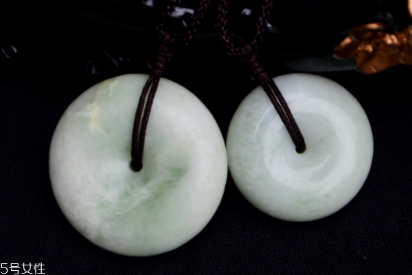 藍(lán)田玉有什么寓意 吉祥好運(yùn)的象征 藍(lán)田玉有什么寓意 吉祥好運(yùn)的象征