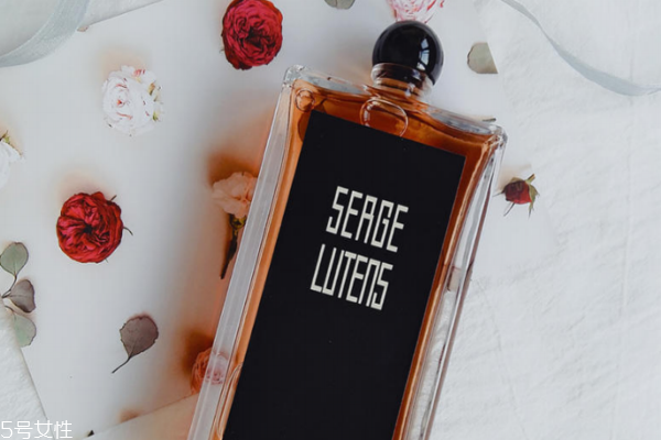 秋天氣息的香水大合集 這6款十分符合秋季氛圍 秋天氣息的香水大合集 這6款十分符合秋季氛圍