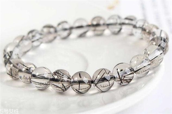 黑發(fā)晶什么人不能戴 這幾類人要當(dāng)心 黑發(fā)晶什么人不能戴 這幾類人要當(dāng)心