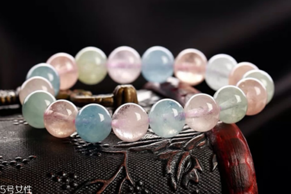 摩根石的功效與作用 非常有靈性 摩根石的功效與作用 非常有靈性