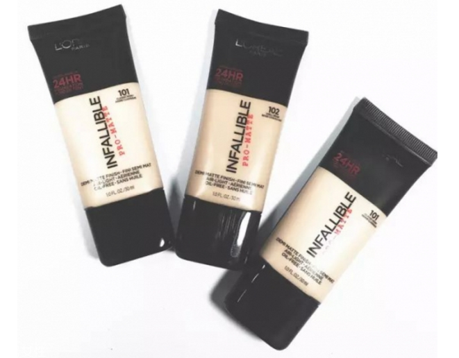 油皮粉底液哪個(gè)牌子好 這幾款粉底讓你不再臉?lè)河凸? alt=