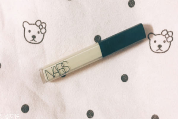 遮痘印用哪款遮瑕最好 遮痘印化妝方法 遮痘印用哪款遮瑕最好 遮痘印化妝方法