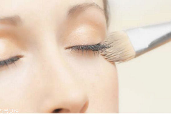 遮瑕筆和bb霜什么區(qū)別 遮瑕筆和bb霜有區(qū)別 遮瑕筆和bb霜什么區(qū)別 遮瑕筆和bb霜有區(qū)別