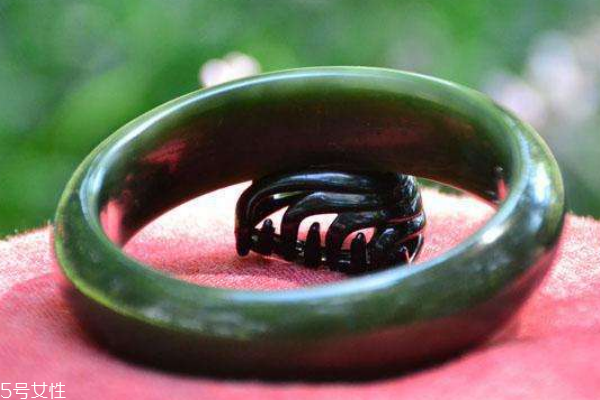 怎樣辨別東陵玉的真假 從這幾點(diǎn)下手 怎樣辨別東陵玉的真假 從這幾點(diǎn)下手