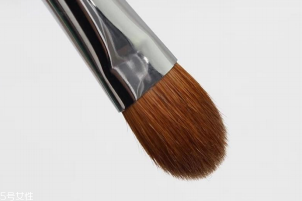 怎么挑選眼影刷 3個(gè)維度挑對眼影刷 怎么挑選眼影刷 3個(gè)維度挑對眼影刷
