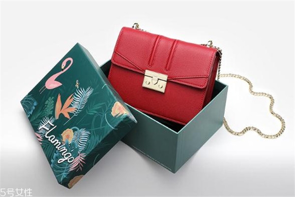 小ck酒神包專柜價格 性價比超高 小ck酒神包專柜價格 性價比超高