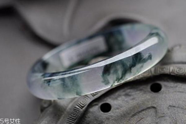 水沫玉有收藏價(jià)值嗎 有一定價(jià)值 水沫玉有收藏價(jià)值嗎 有一定價(jià)值