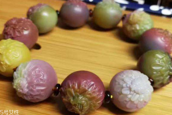 鹽源瑪瑙什么顏色好 教你學(xué)會選擇 鹽源瑪瑙什么顏色好 教你學(xué)會選擇