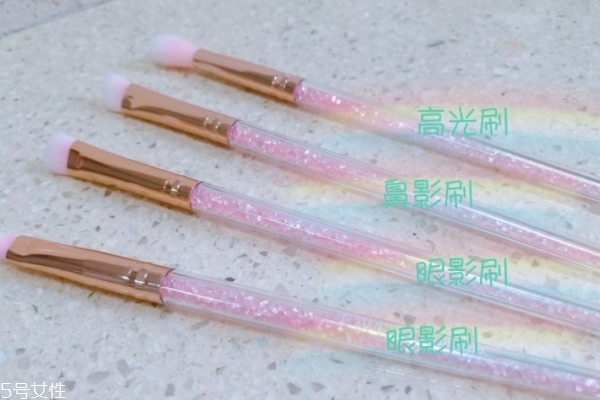 少女心的化妝刷推薦 美膩的小姐姐都該來(lái)一套 少女心的化妝刷推薦 美膩的小姐姐都該來(lái)一套