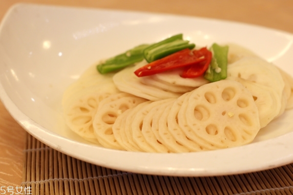 蓮藕為什么會(huì)變黑 是正?，F(xiàn)象