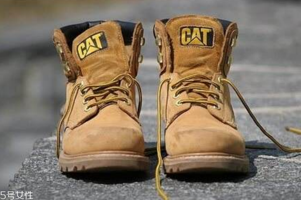 cat大黃靴怎么清洗 選用合適的工具 cat大黃靴怎么清洗 選用合適的工具