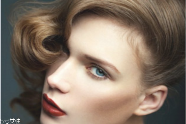 怎么按摩去除魚尾紋 去魚尾紋的按摩方法 怎么按摩去除魚尾紋 去魚尾紋的按摩方法