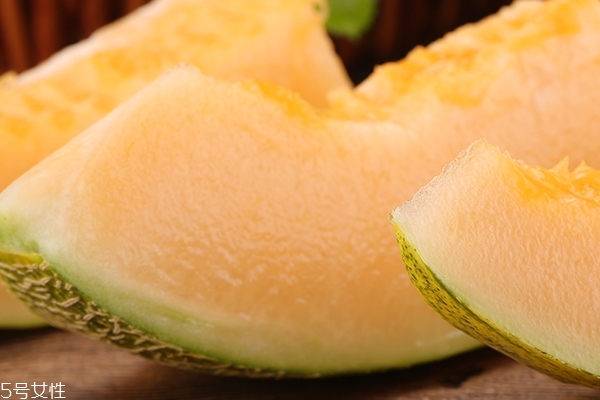 哈密瓜為什么不甜 原來是這個(gè)原因 哈密瓜為什么不甜 原來是這個(gè)原因