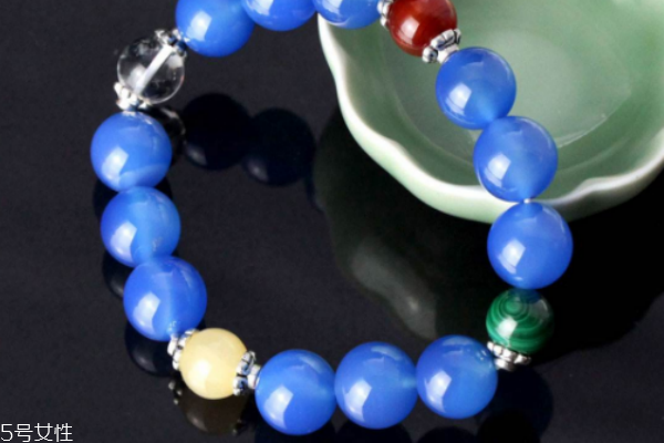 藍(lán)瑪瑙價(jià)格多少一克 多在百元左右 藍(lán)瑪瑙價(jià)格多少一克 多在百元左右